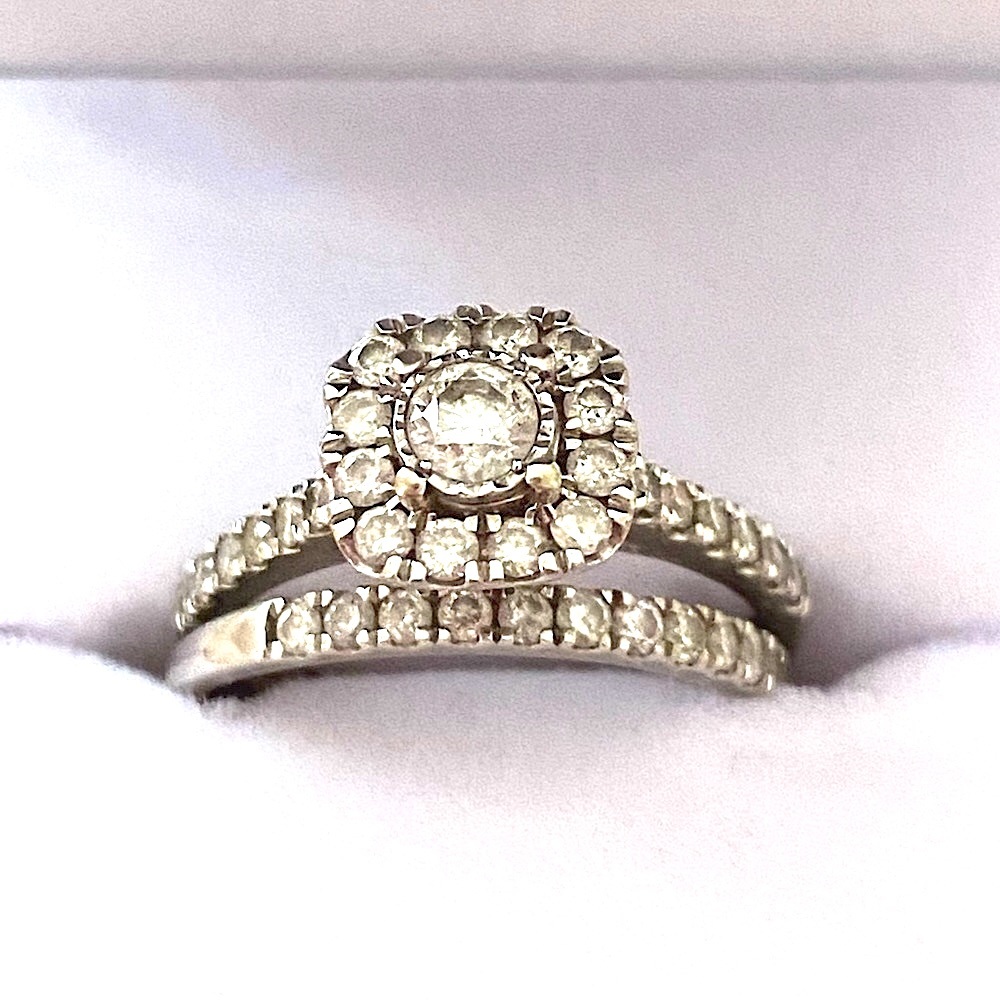 Beautiful Halo Diamond Wedding SET